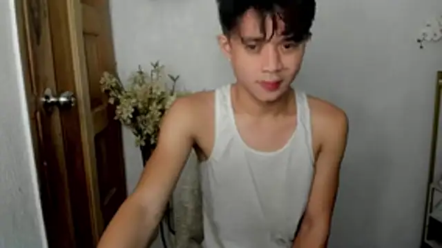 Snapshot of NautyBoyBrazeen_143 chatting on 12/02/25, 04:46 NautyBoyBrazeen 143 online show from 12/02/25, 04:46