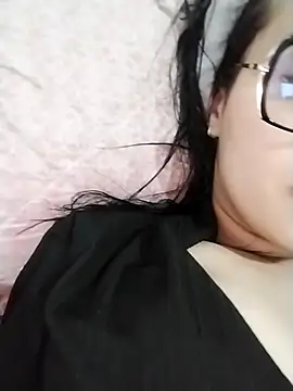 Snapshot of JOLSP chatting on 10/25/25, 03:25 JOLSP online show from 10/25/25, 03:25