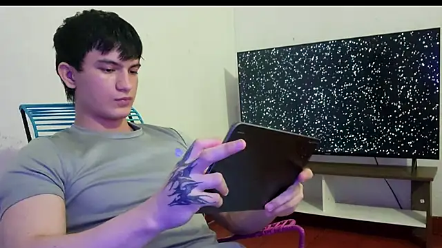 ErickWalton online show from 12/03/25, 05:04