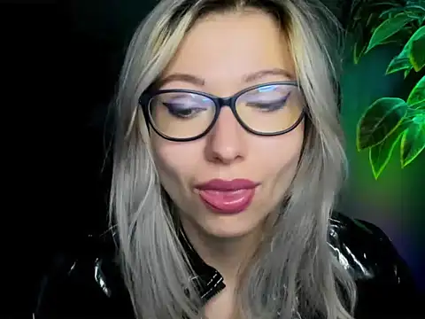 loveHeidi online show from 09/23/25, 06:38