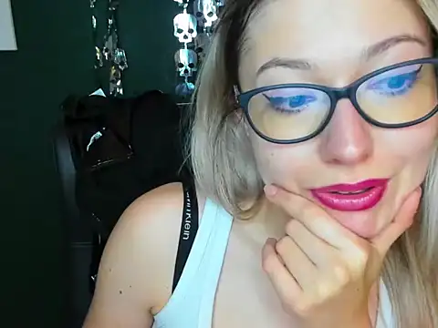 loveHeidi online show from 10/29/25, 09:22