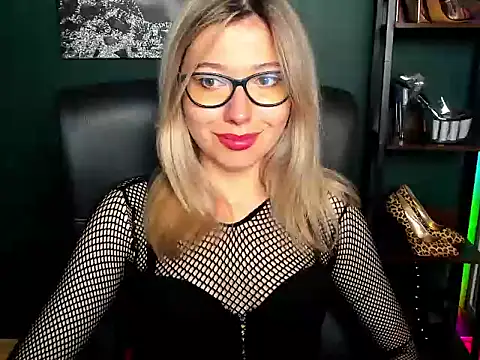 loveHeidi online show from 08/03/26, 04:22
