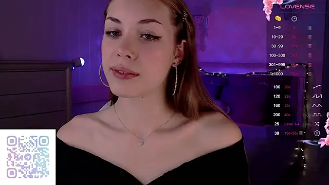 Leila Vanilla online show from 10/03/25, 04:04