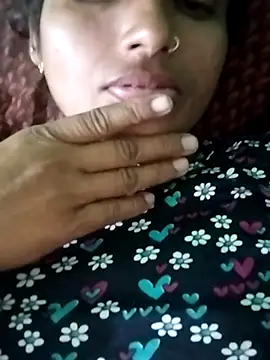 KIRTI12 HOT online show from 10/19/25, 05:24