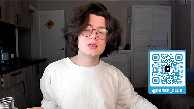 Derek Shameless online show from 05/10/26, 06:24