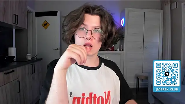 Derek Shameless online show from 06/07/26, 07:39