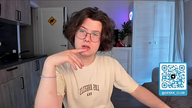 Derek Shameless online show from 06/09/26, 11:44