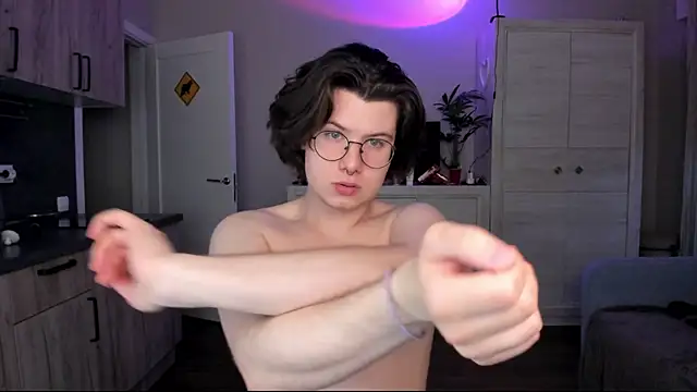Derek Shameless online show from 07/05/26, 07:21