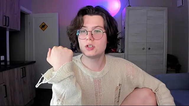 Derek Shameless online show from 07/07/26, 08:35