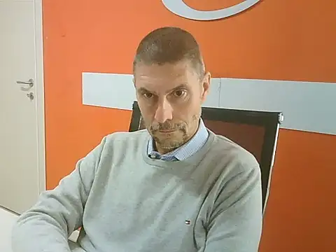 max79ve31 online show from 10/09/25, 11:19