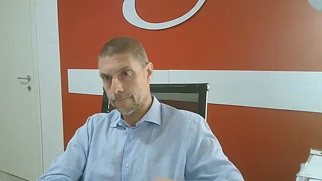 Snapshot of max79ve31 chatting on 06/05/26, 11:49 max79ve31 online show from 06/05/26, 11:49