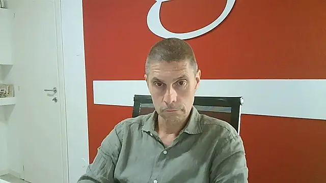 Snapshot of max79ve31 chatting on 07/14/26, 03:51 max79ve31 online show from 07/14/26, 03:51