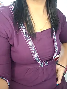 Snapshot of Marathi_rani2 chatting on 12/16/25, 04:45 Marathi rani2 online show from 12/16/25, 04:45