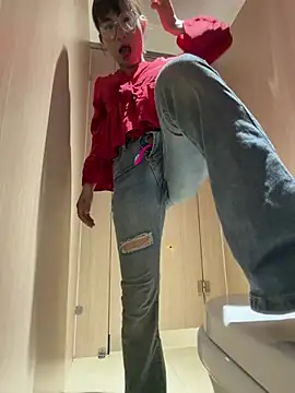 wemroudeyu online show from 04/08/26, 02:17