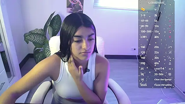 Snapshot of amarasilk_ chatting on 07/15/26, 10:15 amarasilk online show from 07/15/26, 10:15
