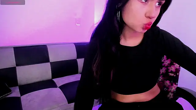 GwenHazel online show from 10/07/25, 11:29