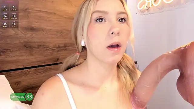 alyamonroe online show from 10/23/25, 10:47