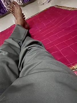 8133vaibhavh online show from 10/13/25, 02:39