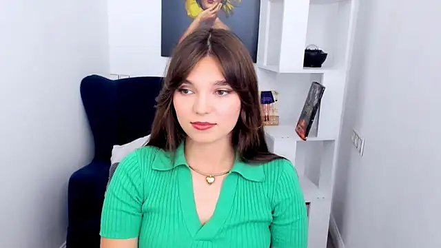 DivineAmour online show from 09/19/25, 09:11