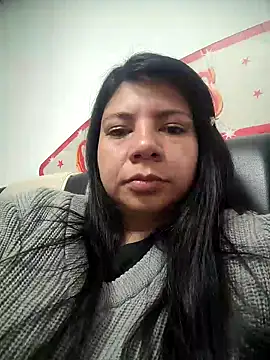 kinky momm online show from 11/05/25, 01:11