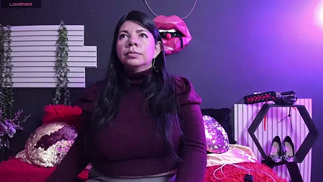 kinky momm online show from 06/23/26, 02:26
