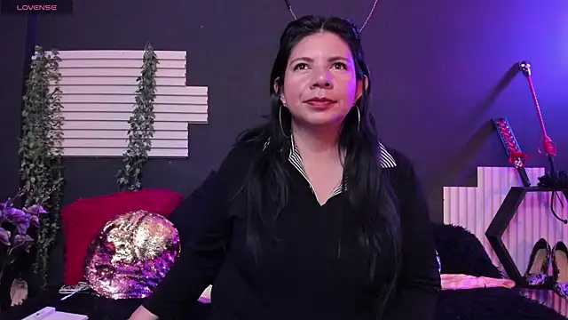 kinky momm online show from 07/17/26, 03:39