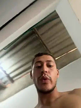 Boy hot- online show from 02/25/26, 03:43