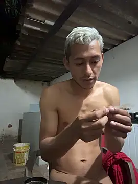 Boy hot- online show from 04/15/26, 09:49