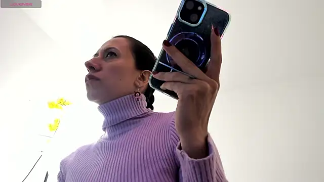 Biancamirage3 online show from 11/30/25, 06:39