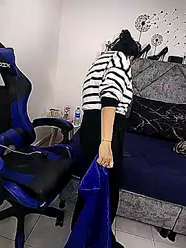 Shantey Laurent online show from 03/13/26, 06:03