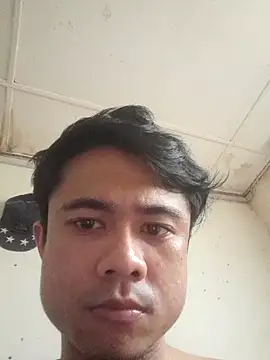 Kim0002 online show from 09/13/25, 02:22