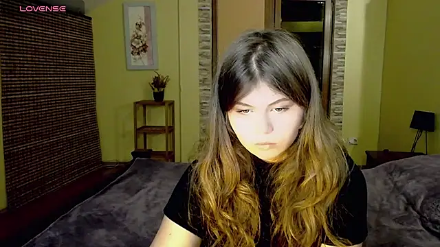 Snapshot of Lilly_Jess chatting on 10/10/25, 06:51 Lilly Jess online show from 10/10/25, 06:51