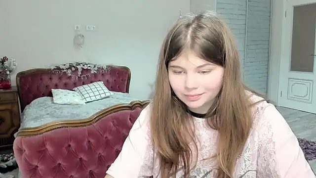 Lilly Jess online show from 12/19/25, 11:34