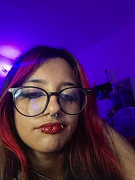 carolinerue online show from 04/27/26, 11:52