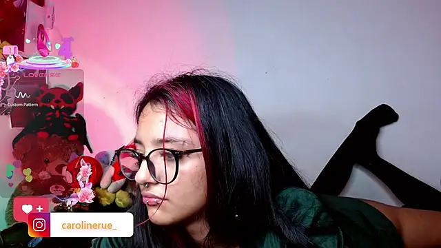 carolinerue online show from 04/29/26, 08:07