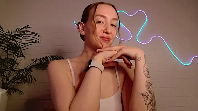 WhitePrincessLuna online show from 04/10/26, 02:11