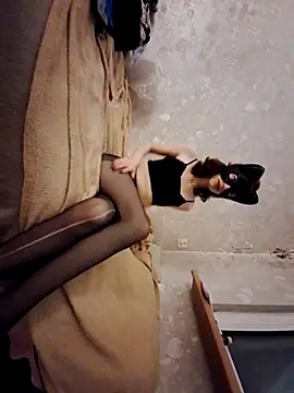 SecretIna online show from 11/05/25, 08:53