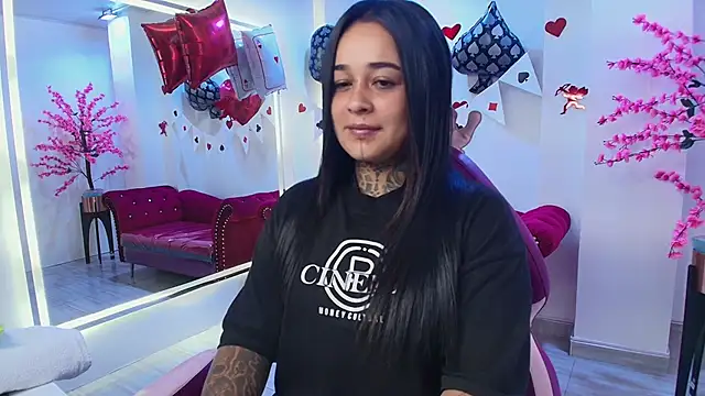 Black roseee online show from 02/18/26, 03:24