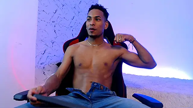 lorian vikel online show from 11/22/25, 08:52