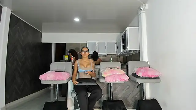 Snapshot of Melissa_tylor69 chatting on 05/02/26, 03:22 Melissa tylor69 online show from 05/02/26, 03:22