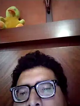 Snapshot of Santiagoqro85 chatting on 09/11/25, 02:39 Santiagoqro85 online show from 09/11/25, 02:39