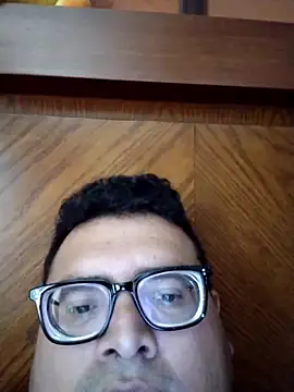 Snapshot of Santiagoqro85 chatting on 09/12/25, 05:24 Santiagoqro85 online show from 09/12/25, 05:24