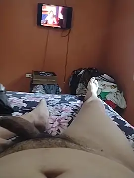 Snapshot of Santiagoqro85 chatting on 11/21/25, 03:11 Santiagoqro85 online show from 11/21/25, 03:11