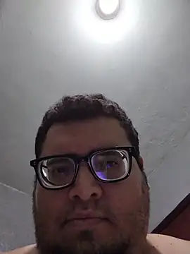 Snapshot of Santiagoqro85 chatting on 01/09/26, 12:46 Santiagoqro85 online show from 01/09/26, 12:46