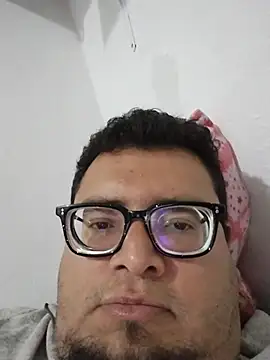 Santiagoqro85 online show from 03/11/26, 03:12