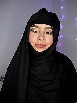 Snapshot of rhizanthella_ chatting on 09/20/25, 02:40 rhizanthella online show from 09/20/25, 02:40