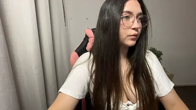 valentinauwu online show from 02/23/26, 12:52