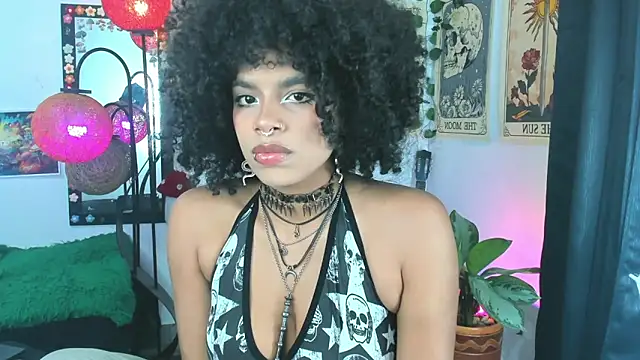 Raven luv online show from 11/24/25, 10:31