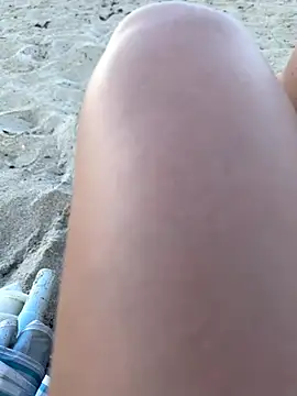 carynn online show from 10/26/25, 09:21