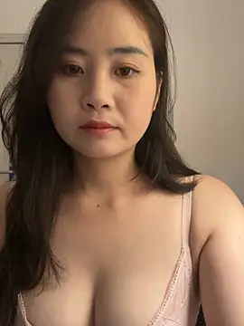 wly2028 online show from 04/20/26, 11:46